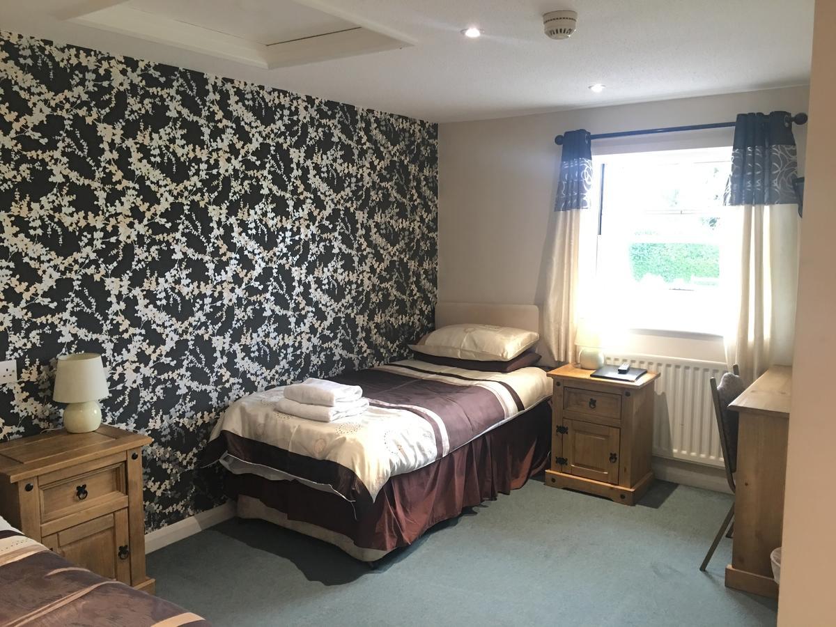 Hotel The Half Moon à Petersfield Extérieur photo